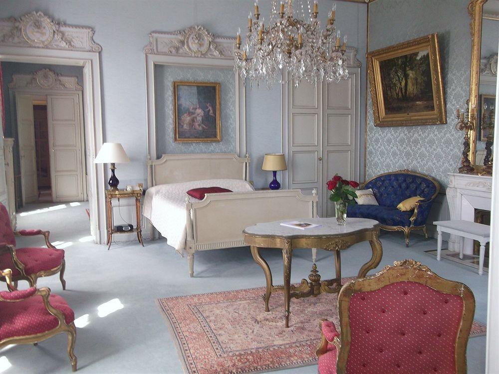 Chateau-Hotel De Nieuil Εξωτερικό φωτογραφία