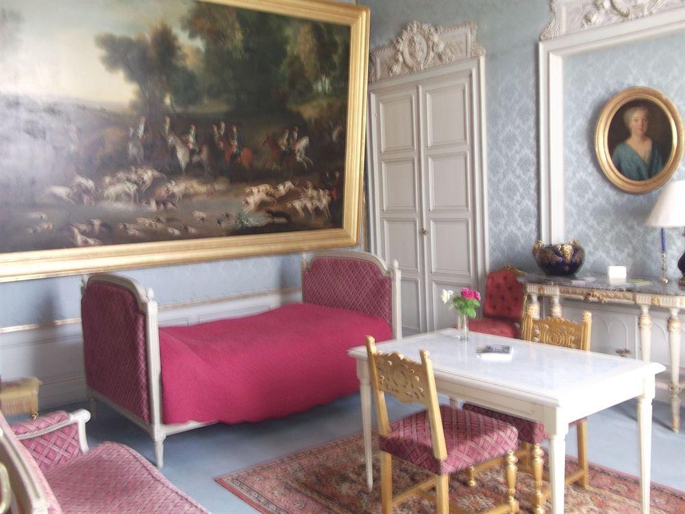Chateau-Hotel De Nieuil Εξωτερικό φωτογραφία