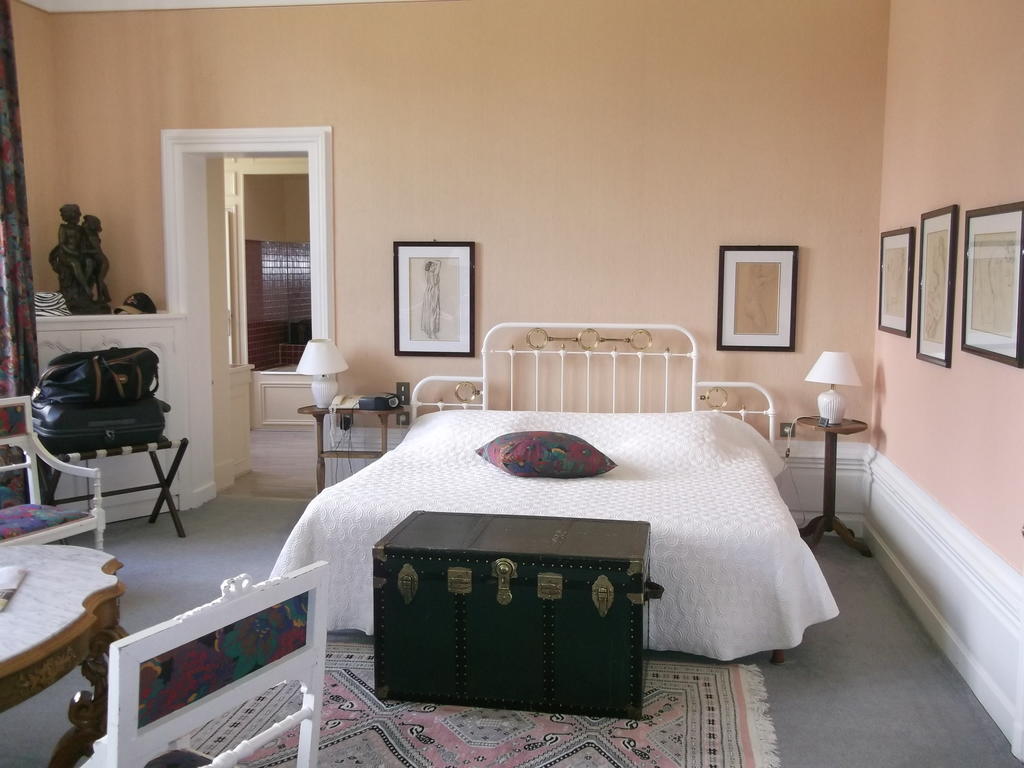 Chateau-Hotel De Nieuil Εξωτερικό φωτογραφία