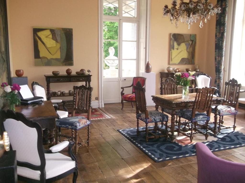 Chateau-Hotel De Nieuil Εξωτερικό φωτογραφία