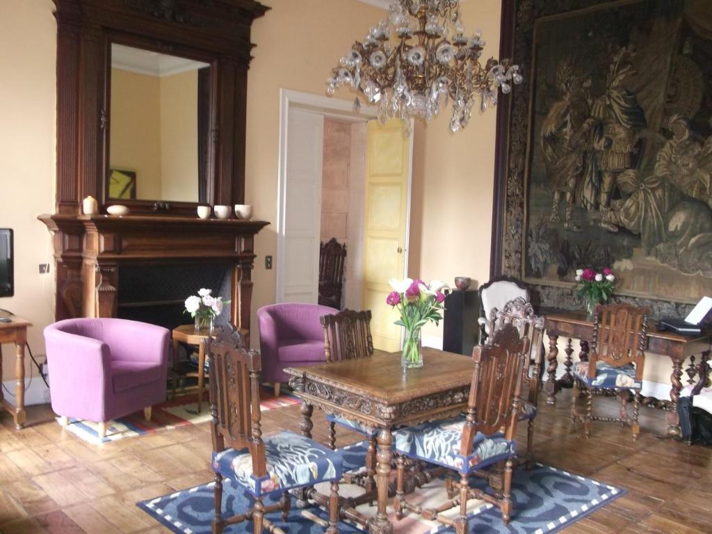 Chateau-Hotel De Nieuil Εξωτερικό φωτογραφία