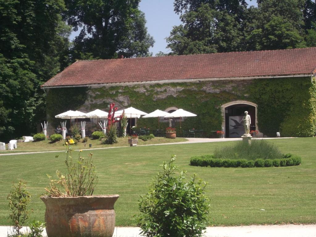 Chateau-Hotel De Nieuil Εξωτερικό φωτογραφία