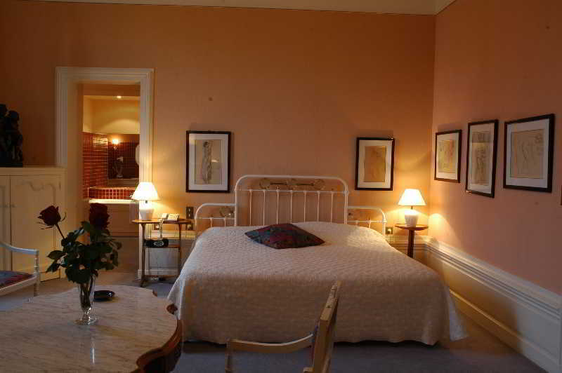Chateau-Hotel De Nieuil Εξωτερικό φωτογραφία