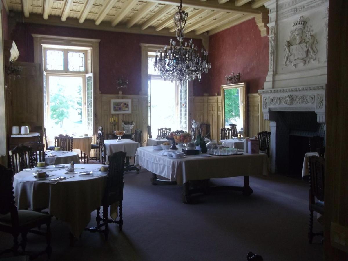Chateau-Hotel De Nieuil Εξωτερικό φωτογραφία
